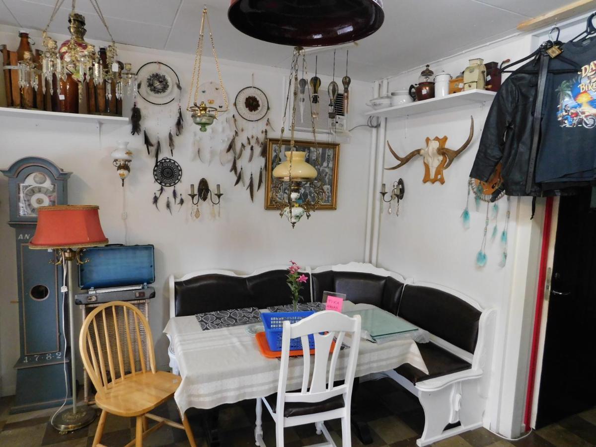 Solgarden Vandrarhem Hostal B&B Blackstad Экстерьер фото